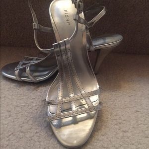 Fioni silver heels shoes